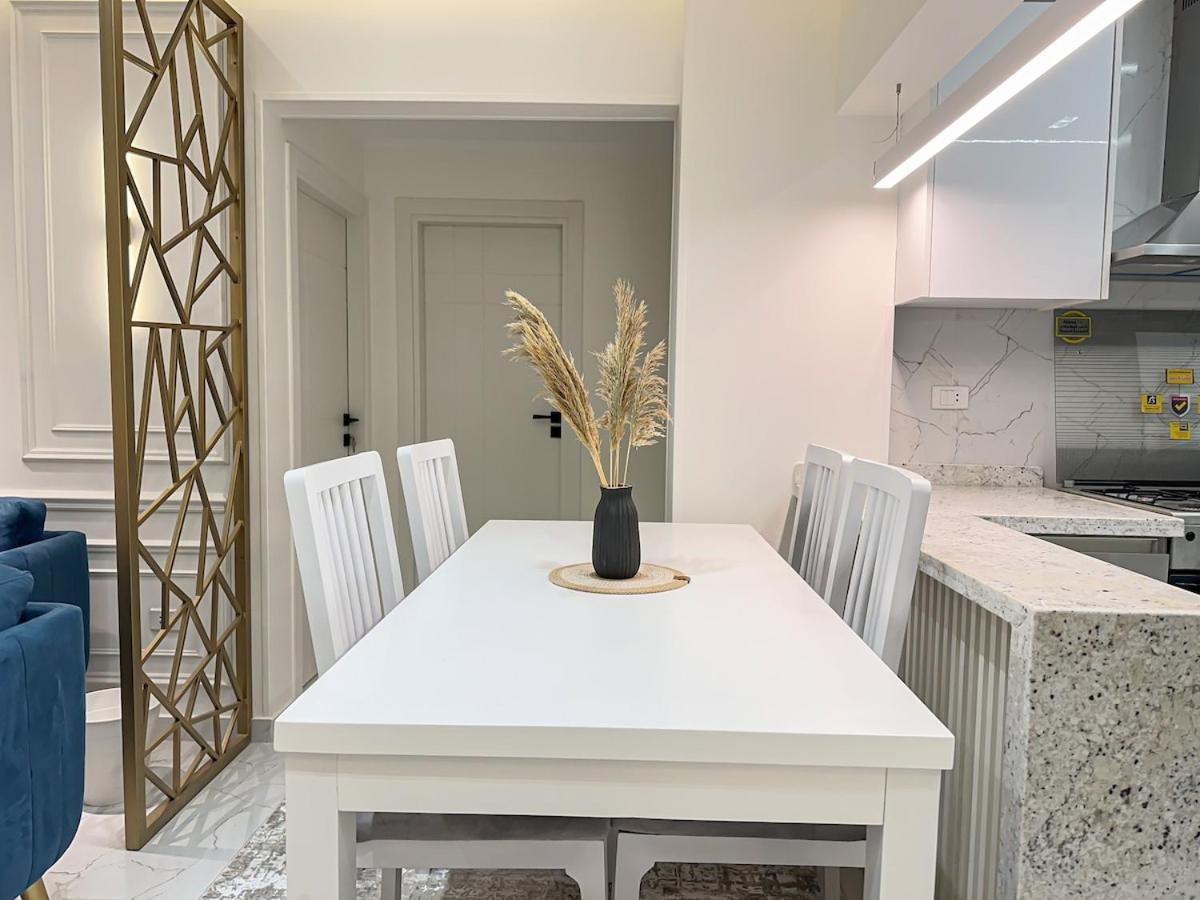 Apartment 2br In New *
