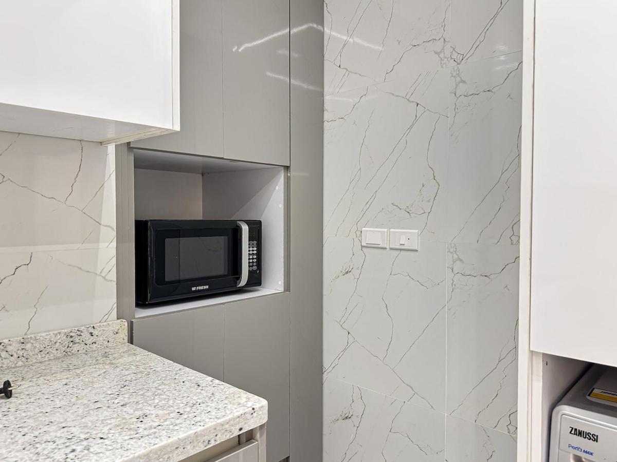 2br In New Apartment